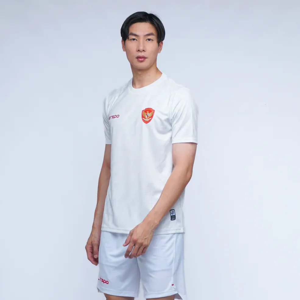 Media 8