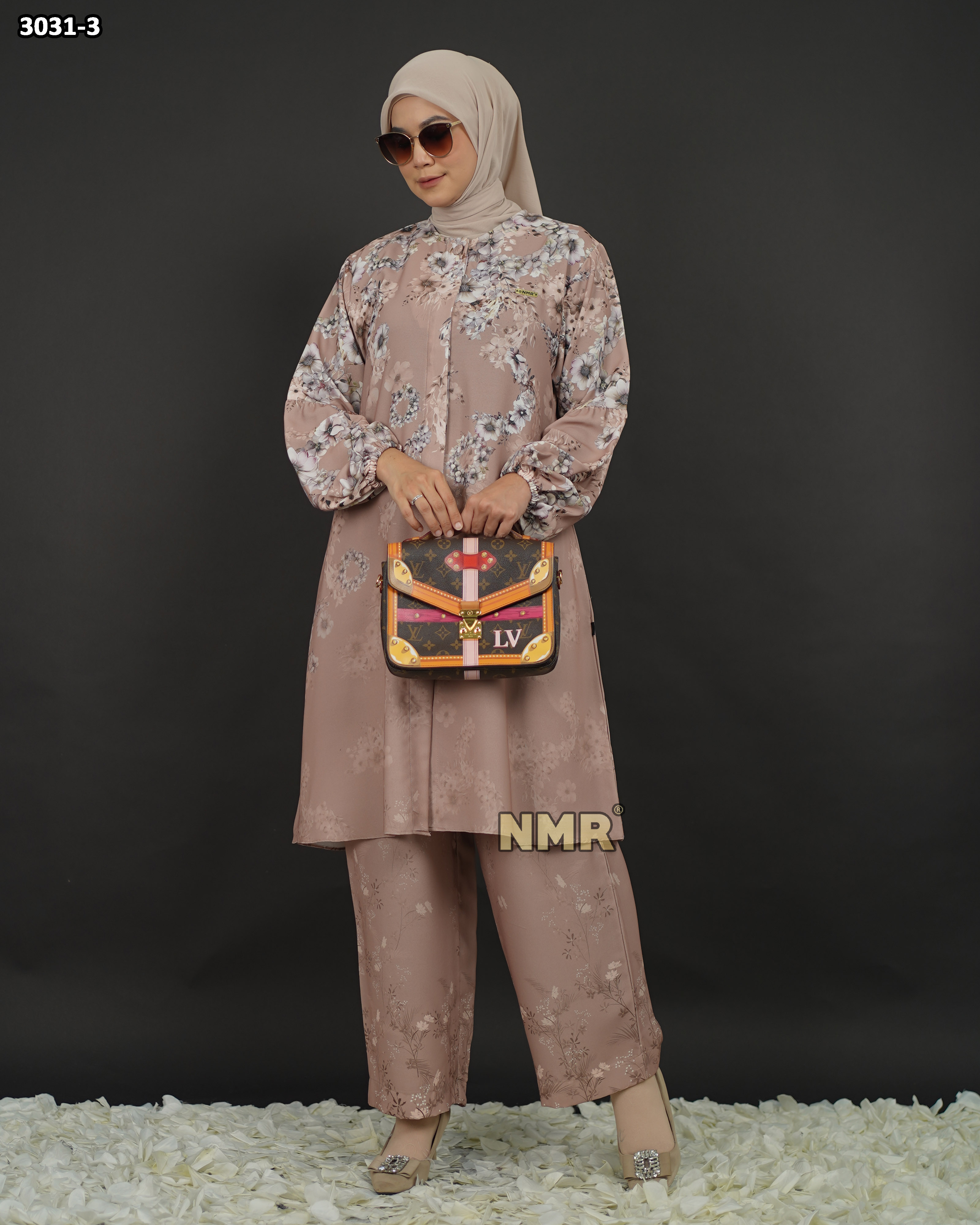 Media 11
