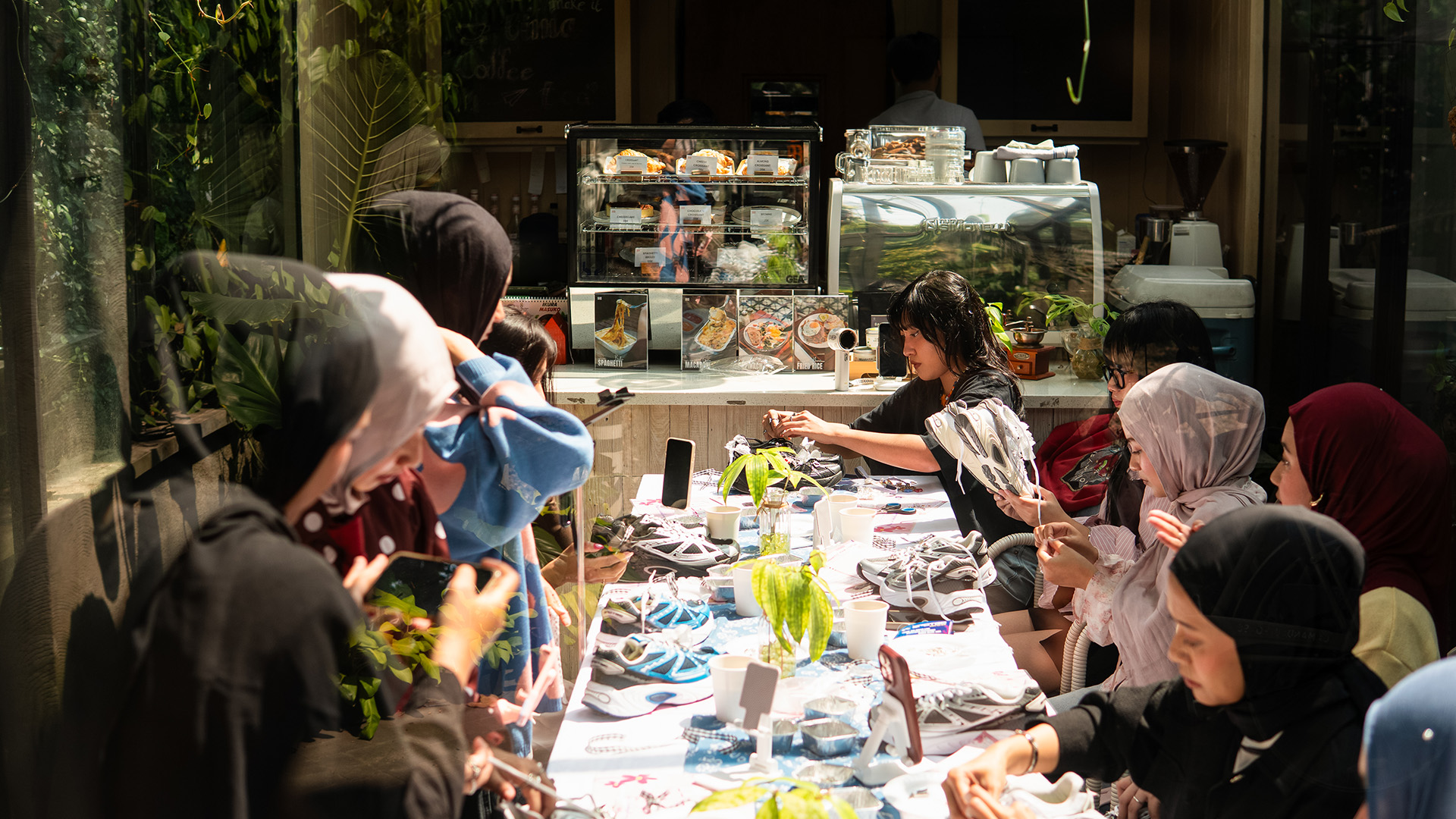 Spotec Lab Jakarta: Saat Retrograde Jadi Kanvas Kreativitas – foto 1
