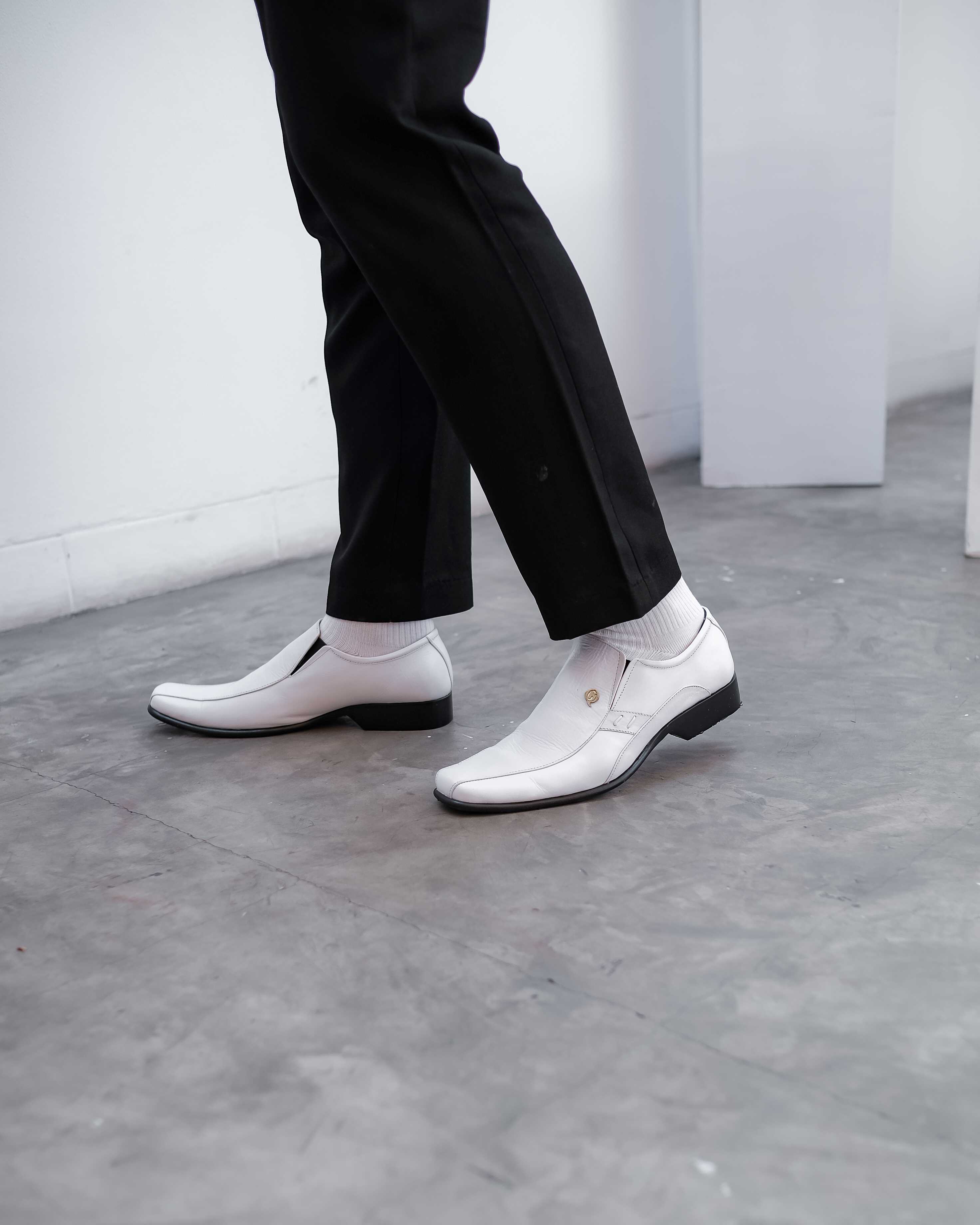 Media 16